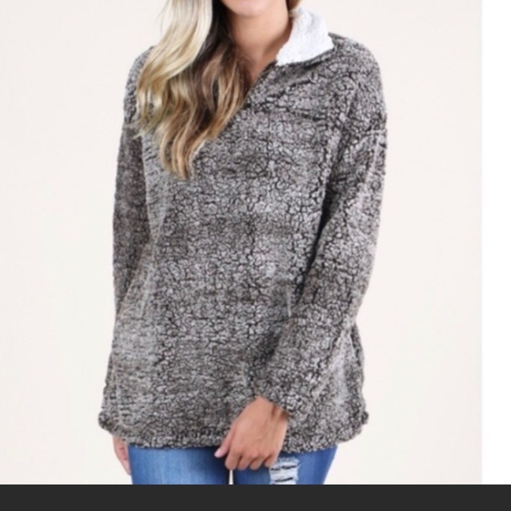 Altar'd State Gray Sherpa Wubby Half-Zip Size M